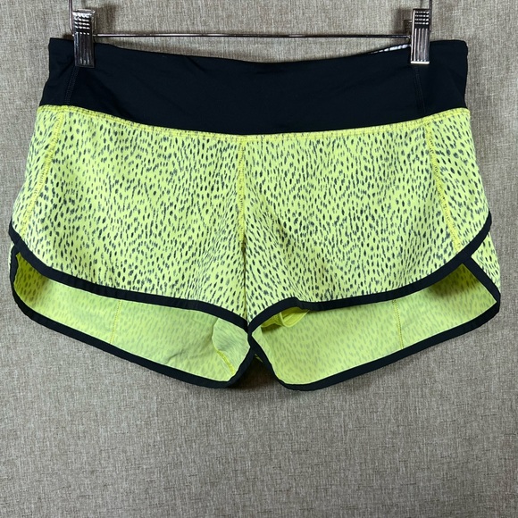 Lululemon Speed Shorts - Dottie Dash Clarity Yellow - Picture 2 of 6